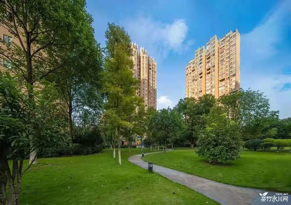 另外要交付的棠城壹号院,可以说是兴龙湖片区入市最晚的一批楼盘了,一